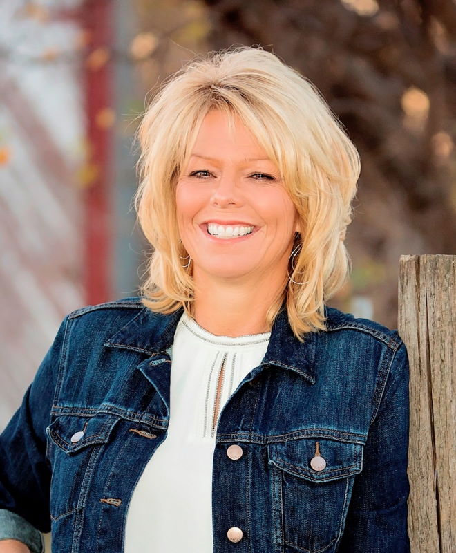 Jill Karloff, ABR, GRI, SRES Agent Nebraska Realty Land Division
